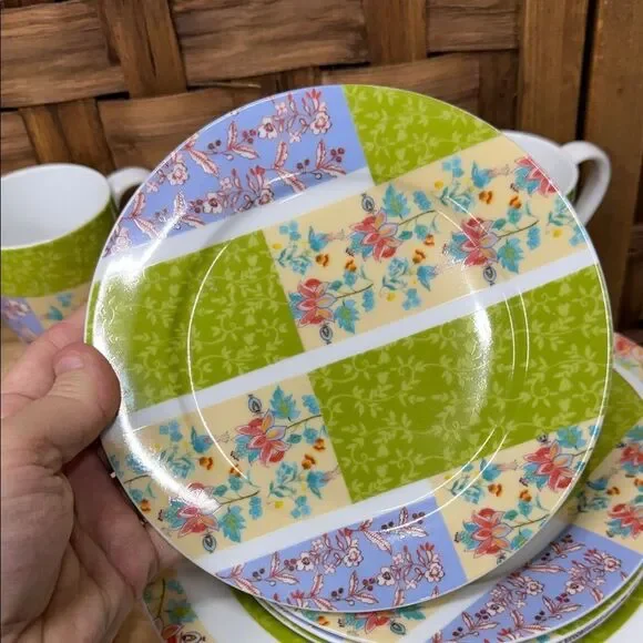 Charming Floral Patchwork Dinnerware Set - Picture 6 of 7